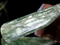 グリーンカイヤナイト 藍晶石 原石 結晶