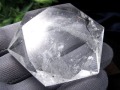 アイリスクォーツ 虹入り水晶 ヘキサゴン 六芒星 レインボー水晶