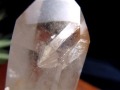 マニフェストクォーツ 貫入水晶 ポイント 水晶 クォーツインクォーツ