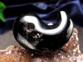 モリオン 黒水晶 勾玉 魔除け お守り