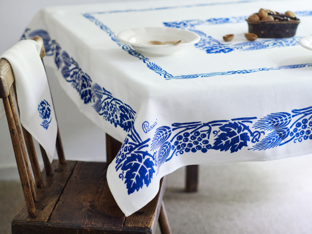 ピアッティ パスクッチ【テーブルクロス長方形（麦・葡萄）】