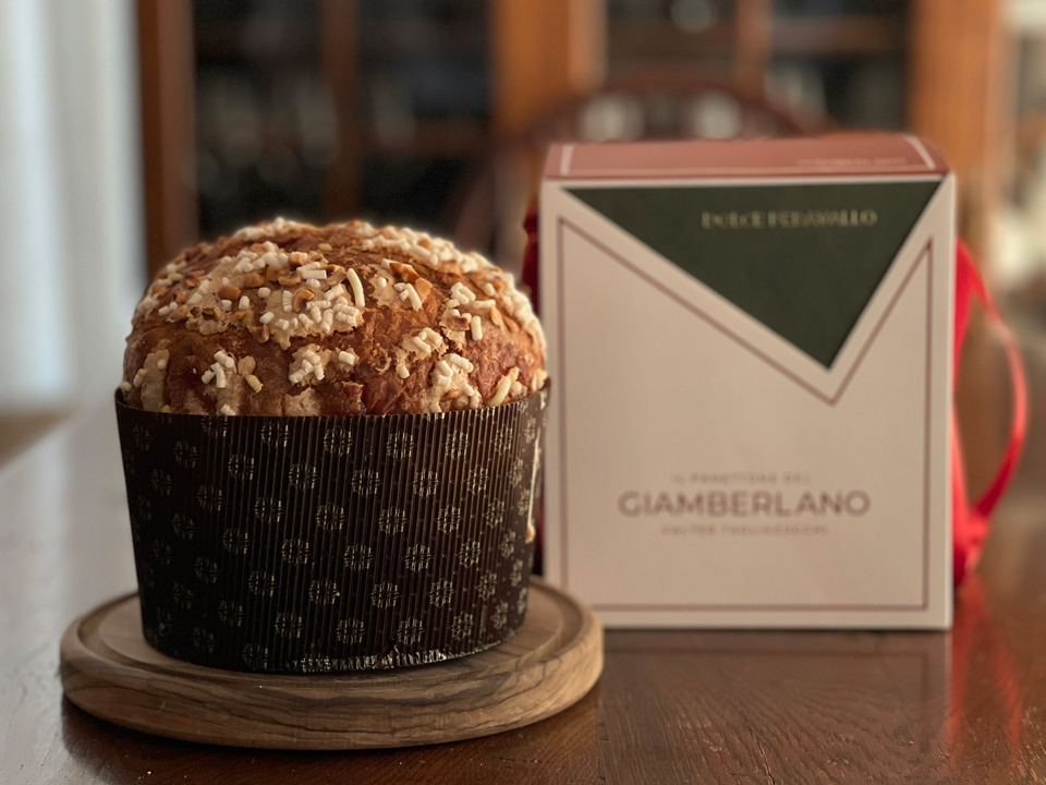 【11月末頃入荷予定】パネットーネ・ペラヴァッロ（洋梨＆ミルクチョコ）1kg