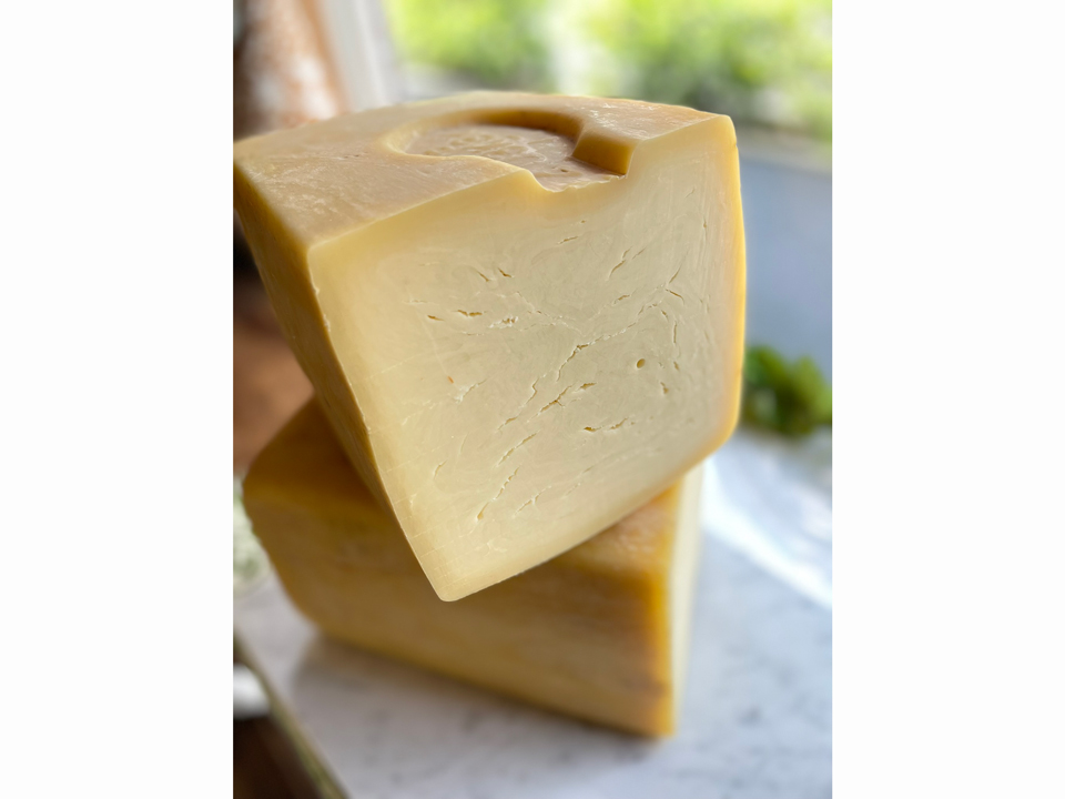 カチョカヴァッロ・ラグサーノ DOP　約150g（不定貫、価格は再計算）