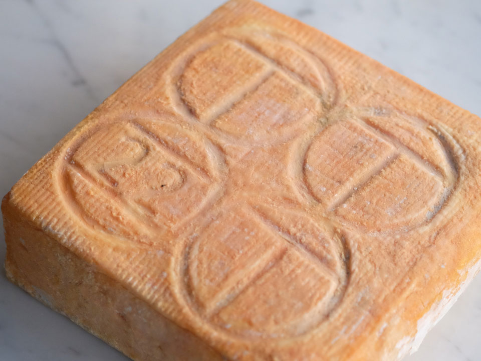 タレッジオ　100g