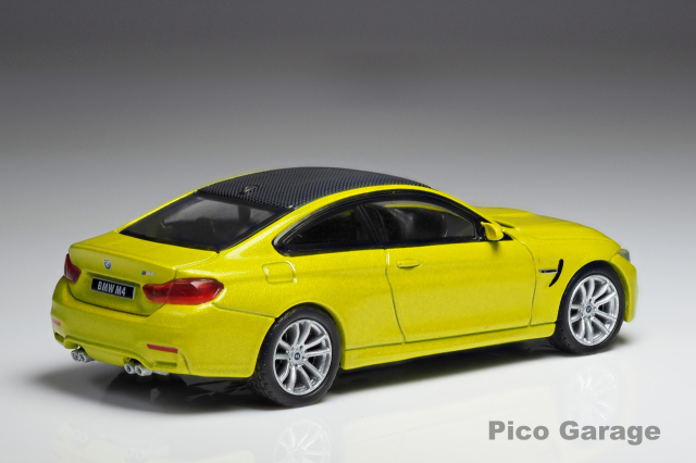 MINIGT1/64BMWM4（イエロー）リア