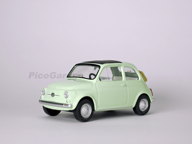 FIAT500緑前左