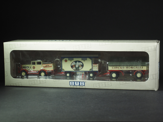 PremiumClassiXXs1/87 ハノマークサーカストレーラー_ケース