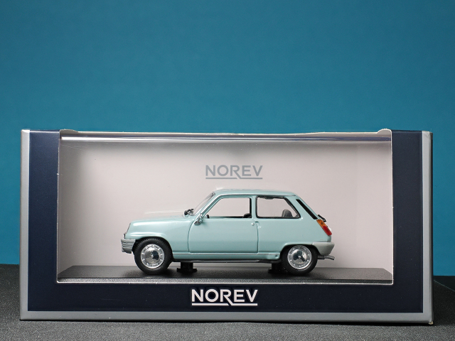 ノレブ1/43ルノー5_ケース