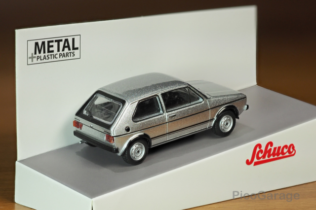 シュコー1/64VWゴルフ1GTI（シルバー）_R