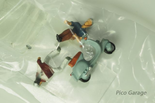 シュコー・ピッコロ フォルクスワーゲン T1 ベスパ フィギュア