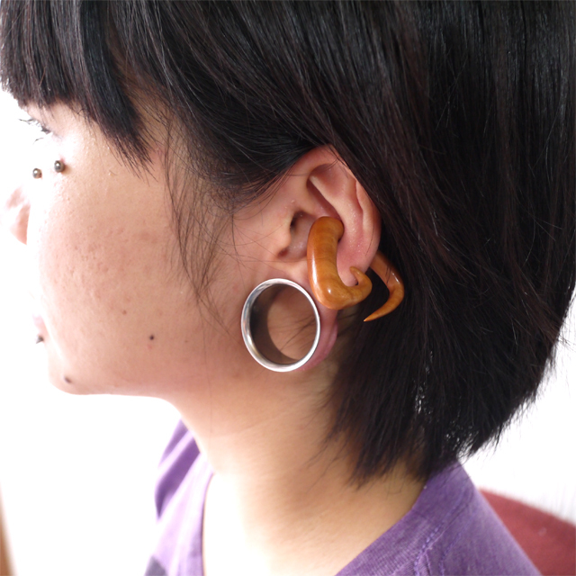 ボディピアス 木製 トライアングルウッド/6G 4G 2G 0G ボディー