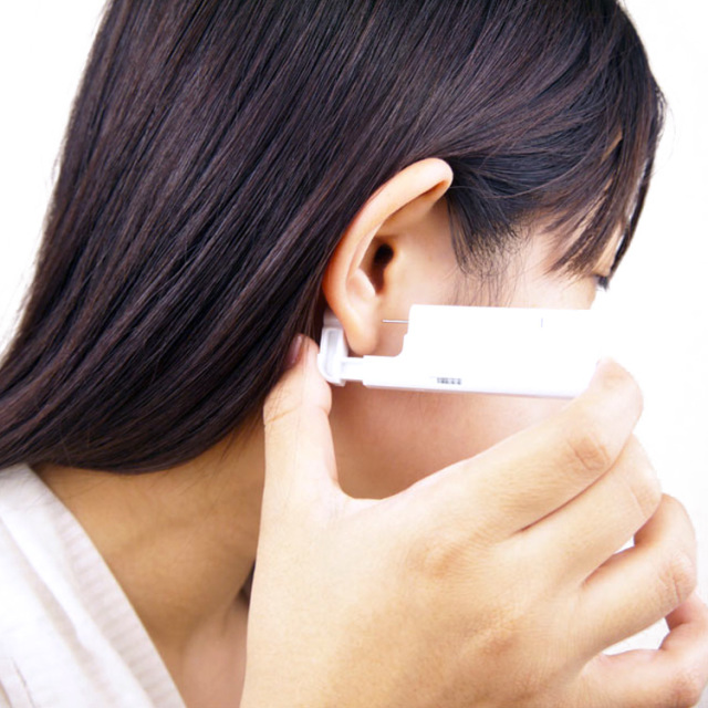 ステンレス製 イヤーピアッサー/19G 【片耳用】 ピナック2 1/100秒瞬間