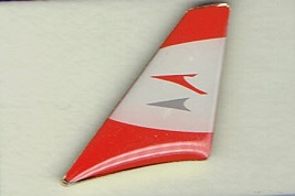 日本製尾翼ピン オーストリア航空