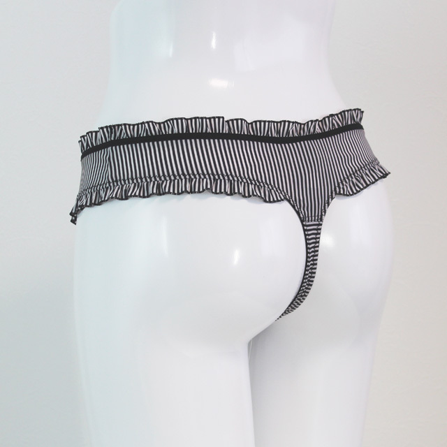 Parure Lingerie Chantal Thomass - Soutien-gorge Balconnet 85C & String 38 Noir/blanc