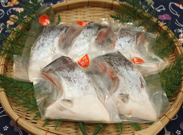 【貴重な部位】ぴん太郎　銀鮭厚切りかま