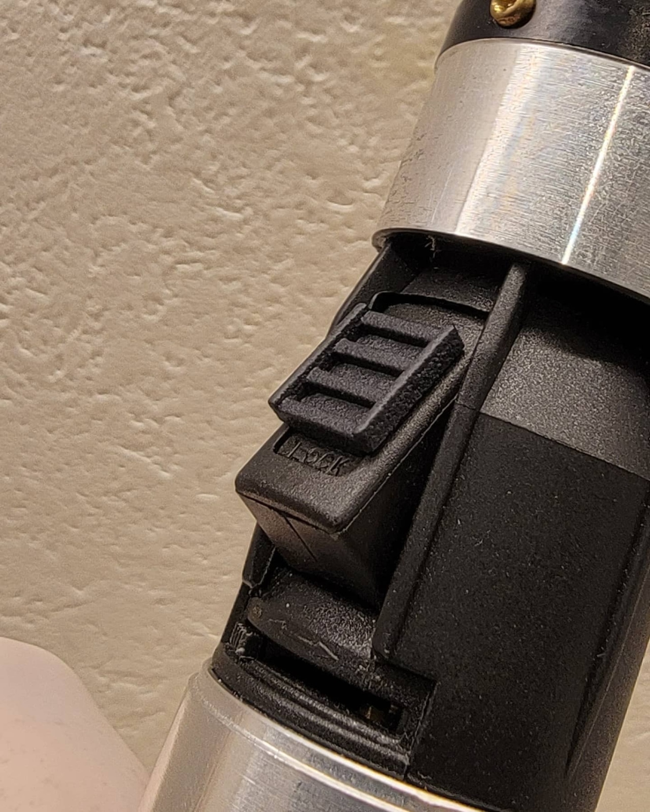 【SALE 40%OFF】スティックターボ2用ロックスイッチ　カスタムパーツ｜MOAI