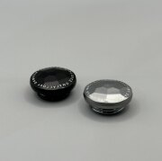 2021年に設立されたウォールナットや真鍮を中心とした製品を制作・販売