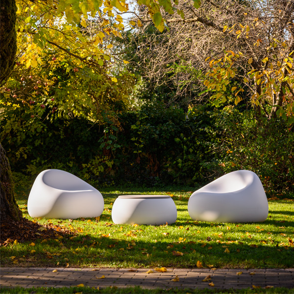 ガムボールアームチェア