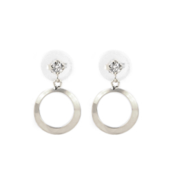 ダイヤモンドピアス
