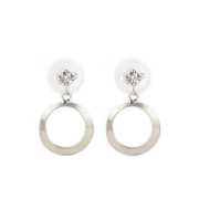 ダイヤモンドピアス