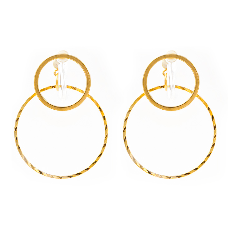 樹脂イヤリング