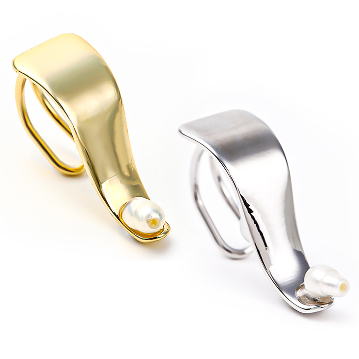 イヤーカフ 金属アレルギー対応 レディース イヤリング イヤーカフス イヤカフ パール 淡水パール 大ぶり ノンホールピアス 片耳 シンプル はさむ 18K 地金 イヤークリップ イヤーフック 華奢 痛くない 誕生日 プレゼント 女性 ジュエリー 母の日