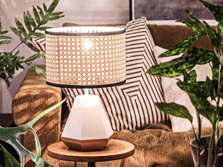 FRUSTUM  フラスタム テーブルライト AMPAERSAND AMP-L033 L034【エルコミューン】