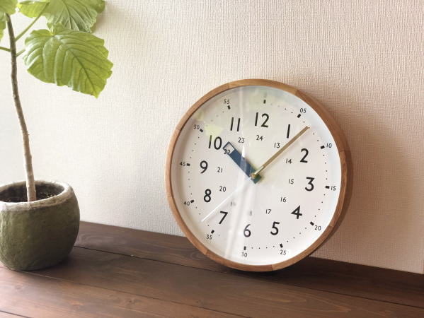 STORUMAN（ストゥールマン）ウォールクロック（電波時計）