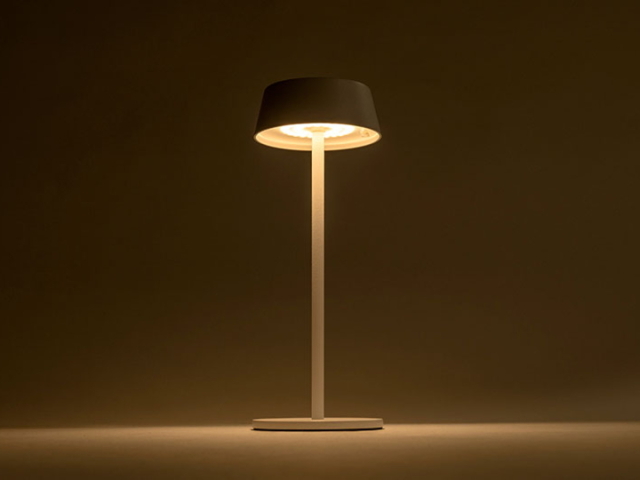 オリカ コードレス LED テーブルライト OLIKA CORDLESS LED TABLE LIGHT 003400【BRID】ブリッド