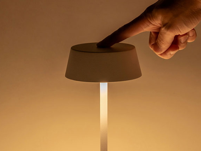 オリカ コードレス LED テーブルライト OLIKA CORDLESS LED TABLE LIGHT 003400【BRID】ブリッド