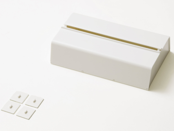 WALL（ウォール）壁に貼って使えるティッシュボックス