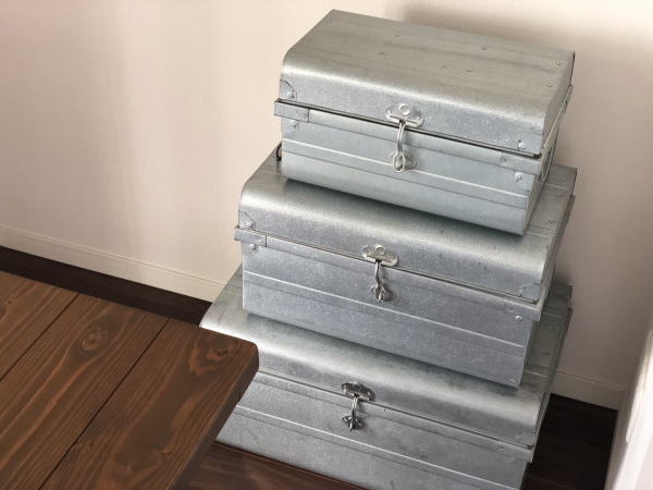 送料無料 CLASSIC（クラシック）ブリキトランクボックス小物入れ（S/M