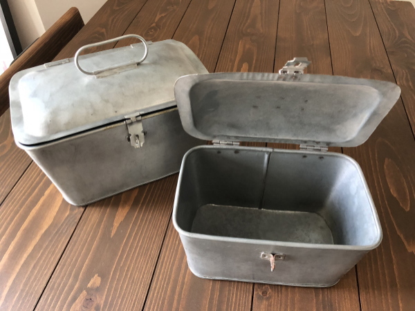 TRAPEZOID（トラペゾイド）ブリキ小物入れ（S/L2個セット）