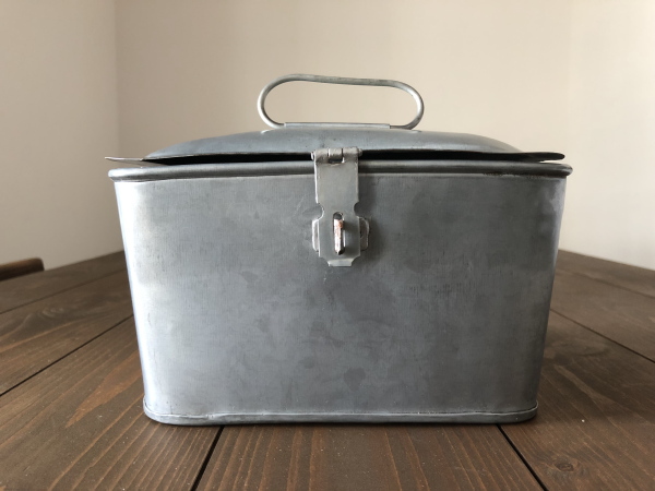 TRAPEZOID（トラペゾイド）ブリキ小物入れ（S/L2個セット）