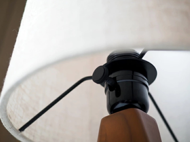 カティ KATI テーブルライト LT-4411【INTERFORM】インターフォルム