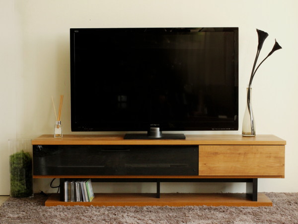 完成品　NEITZ（ネイツ）160cm幅 テレビ台