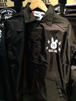 ★即日発送可能！限定！大特価★ デスレーベル（DEATH LABEL）COACH JKT[コーチ　ジャケット] 【BUNNY】 BLACK/RED 15-16 スノーボード 2016年