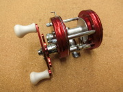 ＵＳＥＤ アンバサダー ＡＢＵ ５５００ＣＳ レッド 　中古リール