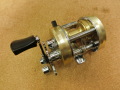 ＵＳＥＤ オールドアンバサダー ＡＢＵ ２５００Ｃ ゴールド　中古リール
