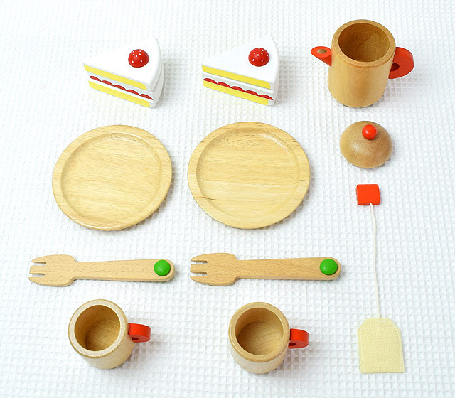◆◆Happytomo◆◆ままごとカップ4点セット ままごと ティータイムセット（ショートケーキ付）｜木の