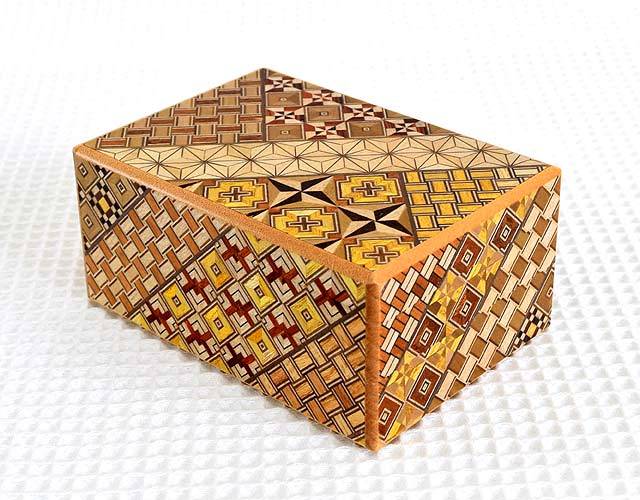 秘密箱 秘密箱 4寸10回仕掛け/箱根寄木細工/伝統工芸品 |木のおもちゃ