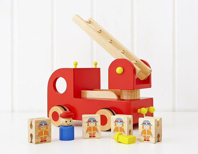 Edute - 【美品】カタカタ森の消防隊　ウォーク＆ライド仕分け消防車　知育　エデュテ 美品】カタカタ森の消防隊 ウォーク＆ライド仕分け消防車 知育