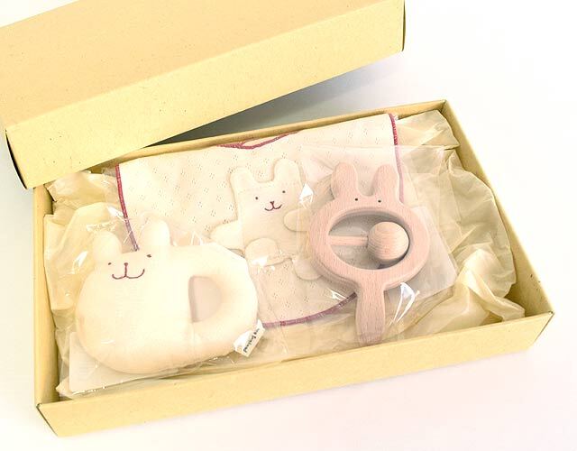 出産祝いのギフトセット　専用ボックス入り
