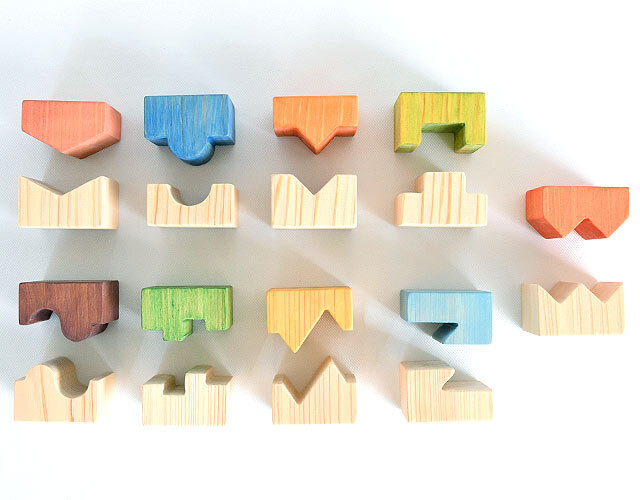 カラフルキューブ―型合わせパズルブロック｜木のおもちゃ ポプリの森