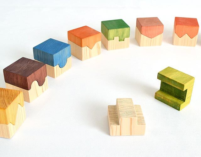 カラフルキューブ―型合わせパズルブロック｜木のおもちゃ ポプリの森