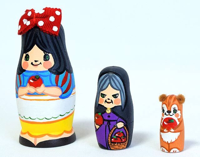 spilla マトリョーシカ 小さな白雪姫のマトリョーシカ SPILLA 日本製｜木のおもちゃ