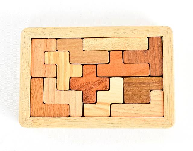 ペントミノ コンパクトな木製パズル｜木のおもちゃ ポプリの森