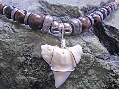 ワンランク上のオシャレ★メジロザメ歯チョーカー