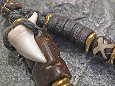 シックにキメたい★アオザメ歯ストラップ