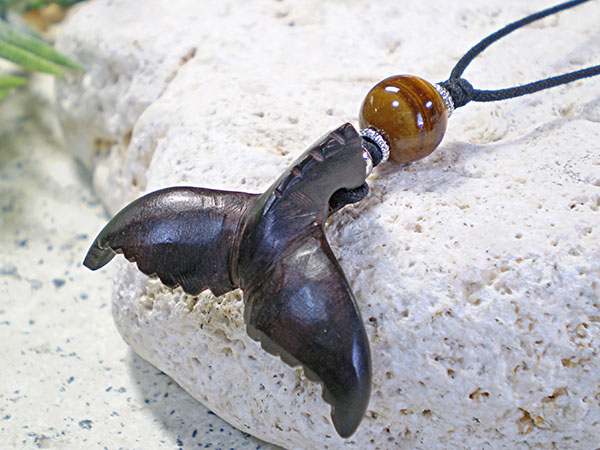 さりげない天然石がオシャレ★ウッド（木彫り）チョーカー　テール【タイガーアイ/WCH-1E-001】